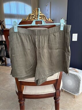 Michael Stars elastic waist satin shorts